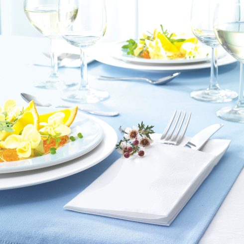 15660 Tork Premium Linstyle Dinner textilhatású Szervizszalvéta Fehér