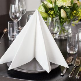   478883 Tork Premium Linstyle Dinner textilhatású szalvéta Fehér