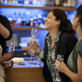   509527 Tork Premium Linstyle® Dinner textilhatású koktélszalvéta Fehér