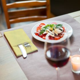   509602 Tork Premium Linstyle Dinner textilhatású Szervizszalvéta Pezsgő